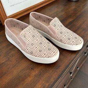Michael Kors Pink Flower Cut-Out Platform Shoe size 10